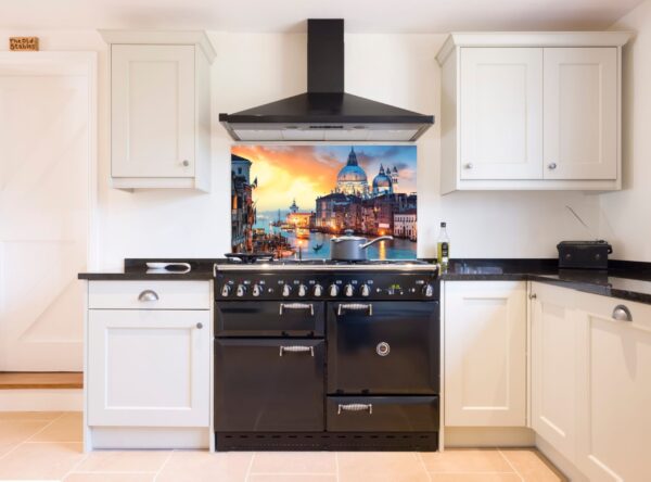 Venice Italy Artwork 5/32″ Glass Backsplash - Image 8