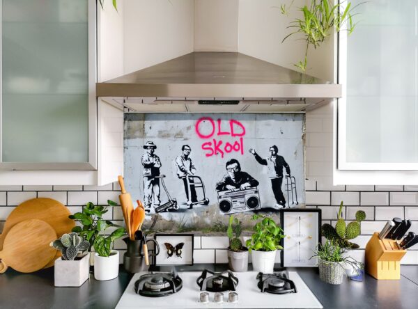 Graffiti Mural Featuring Stylized Figures Reflecting Skate Culture - Image 9