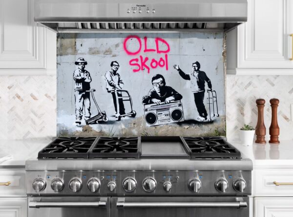 Graffiti Mural Featuring Stylized Figures Reflecting Skate Culture - Image 6